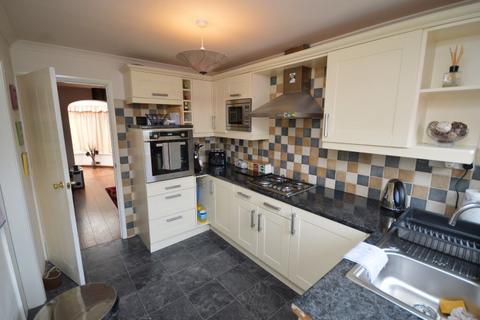 3 bedroom detached house for sale, 19 Heath Road, Dewsbury, WF12 8QB