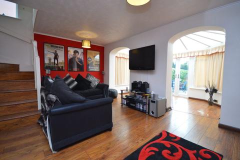 3 bedroom detached house for sale, 19 Heath Road, Dewsbury, WF12 8QB