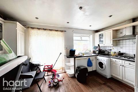 2 bedroom terraced house for sale, Western Avenue, Dagenham