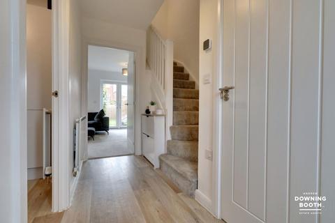 24 Baker Drive, Fradley, Lichfield, WS13 8TD