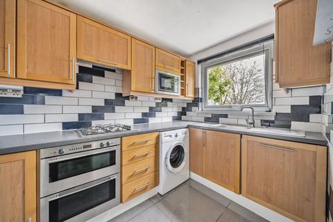 56 Elder Close, Winchester, SO22 4LH