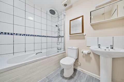 56 Elder Close, Winchester, SO22 4LH