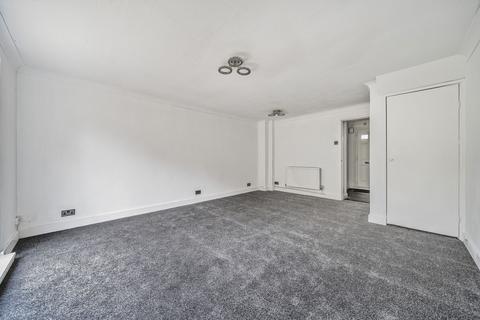 56 Elder Close, Winchester, SO22 4LH