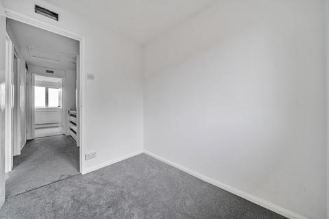 56 Elder Close, Winchester, SO22 4LH