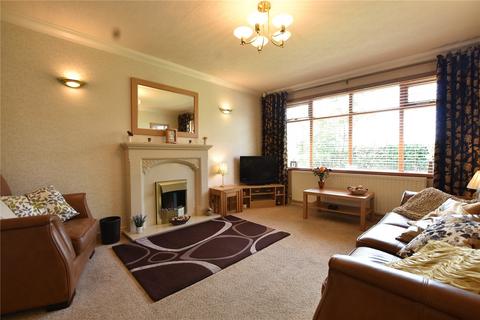 90 Trent Road, Shaw, Oldham, OL2 7YL