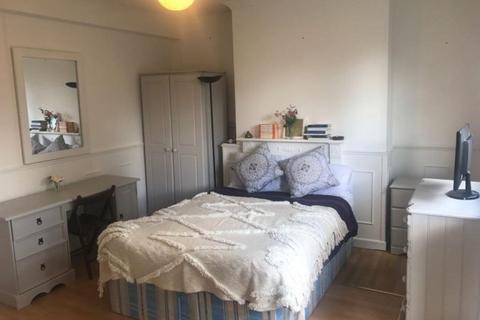 3 bedroom house share to rent, Canon beck road