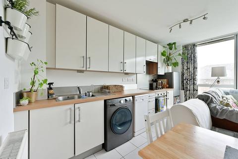 1 bedroom flat for sale, Mapleton Road, Wandsworth, London, SW18