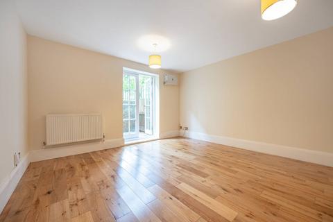 3 bedroom flat to rent, Princess Park Manor, Friern Barnet, London, N11