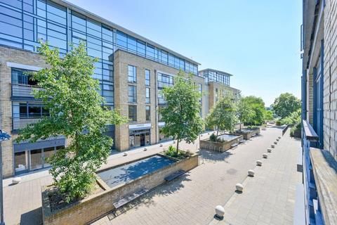 2 bedroom flat for sale, Ferry Lane, Brentford, TW8