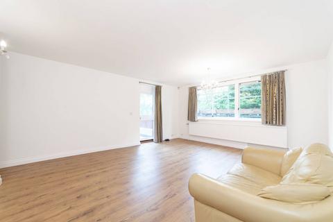 2 bedroom flat to rent, Maresfield Gardens, Hampstead, London, NW3