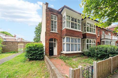 3 bedroom end of terrace house for sale, Thornton Avenue, London, W4