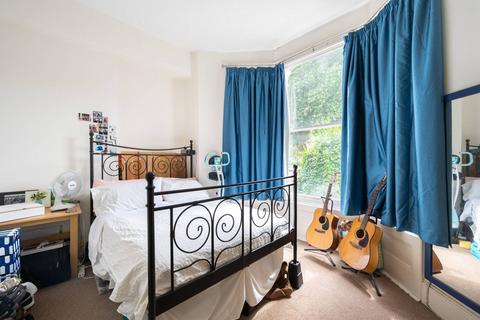 1 bedroom flat to rent, Evering Road, Stoke Newington, London, N16