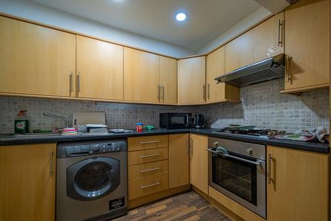 2 bedroom flat for sale, Stacey Road, Cardiff CF24