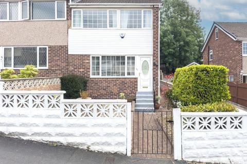 3 bedroom end of terrace house for sale, Victoria Avenue, Clifton, HD6 1QT