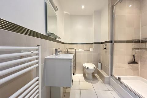 Flat 3, 1 Lansdowne Road, Bromley, BR1 3EH