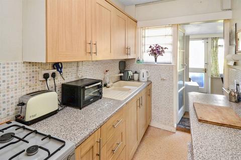 15 Acton Road, Whitstable, CT5 1JH
