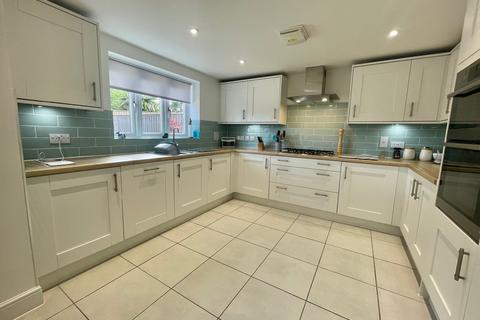 3 bedroom detached house for sale, Oldridge Road, Chickerell, Weymouth