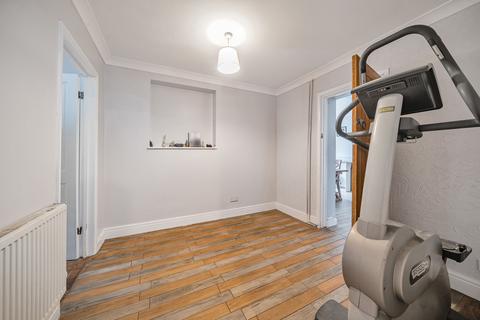 18 Townsend Way, Northwood, HA6 1TF