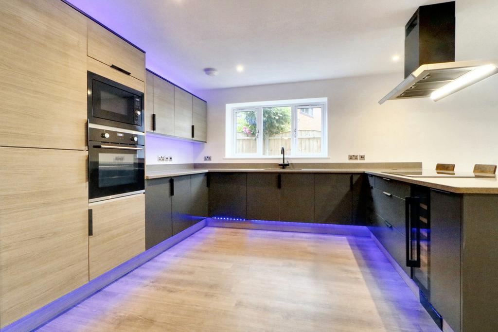 Open Plan Living/ Dining/ Kitchen Area