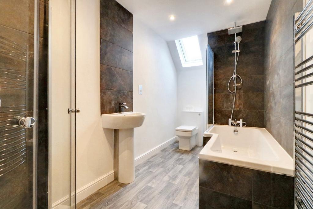 Ensuite Bathroom