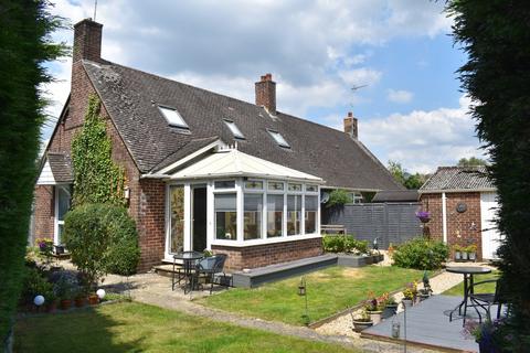 4 bedroom chalet for sale, Wessex Estate, Ringwood, BH24