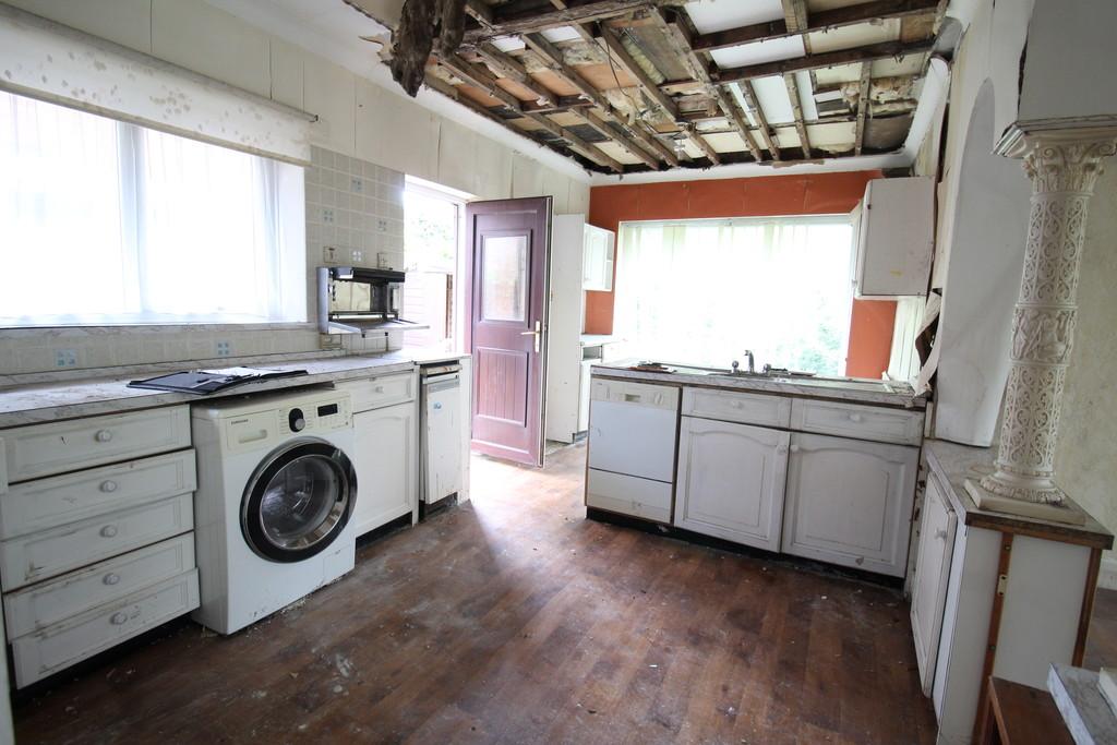 Main Kitchen Area