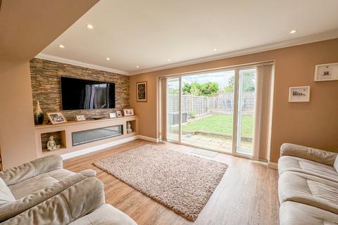 undefined, Ferry Road, Hullbridge