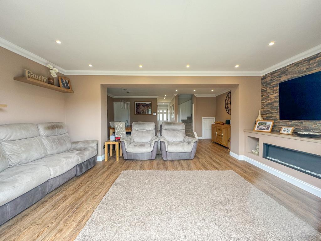 Lounge 1