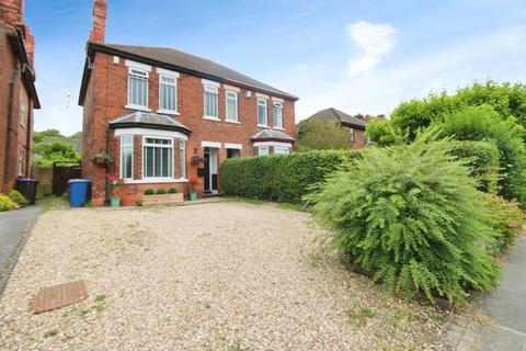 4 bedroom semi-detached house for sale, Lea Road , Gainsborough