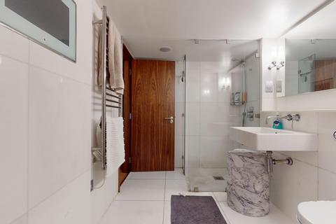 2 bedroom apartment to rent, Curzon Square, London W1J