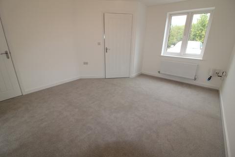 3 bedroom terraced house to rent, Apple Way