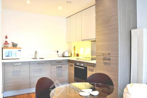 1 bedroom apartment to rent, Bromyard Avenue, London W3