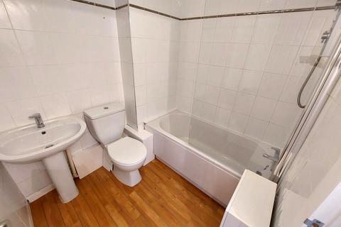 64 Mayfield Road, Salford, M7 3WZ