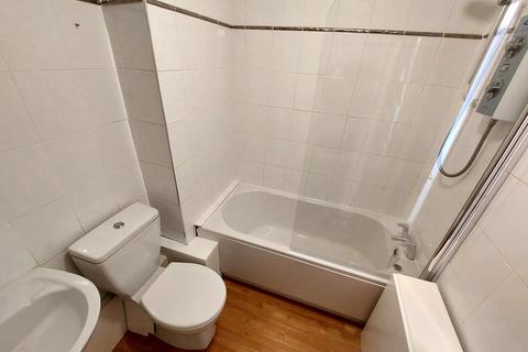 64 Mayfield Road, Salford, M7 3WZ