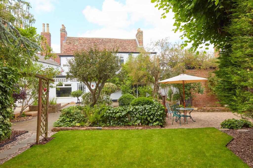 Sackville Street, Newmarket CB8 5 bed townhouse for sale £765,000