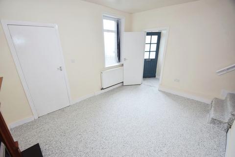 2 bedroom terraced house for sale, Damems Road, Keighley BD21