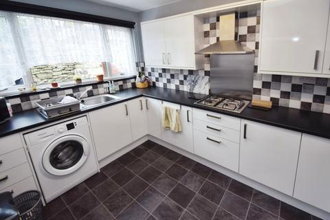 4 bedroom semi-detached house for sale, Southfield Avenue, Keighley BD20