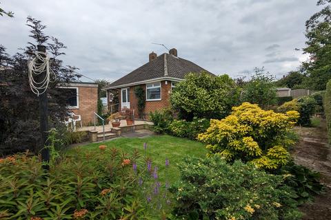 2 bedroom detached bungalow for sale, Gough Close, Stag