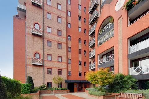 2 bedroom flat to rent, Watermans Quay, Sands End, London, SW6