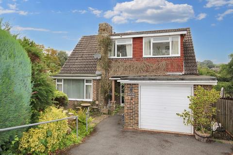 3 bedroom detached house for sale, New Road, Rotherfield