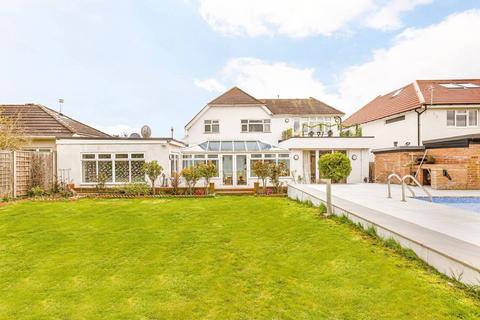 22 Cotsford Avenue, New Malden, KT3 5EU