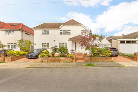 22 Cotsford Avenue, New Malden, KT3 5EU