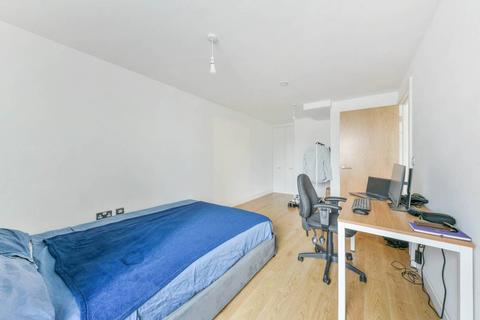 2 bedroom flat for sale, Tyne Street, Aldgate, London, E1