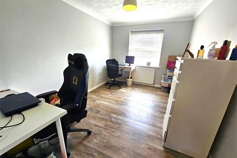 Flat 6, Southdown Court Broadway, Leigh-on-sea, SS9 1PJ