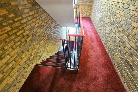 Flat 6, Southdown Court Broadway, Leigh-on-sea, SS9 1PJ