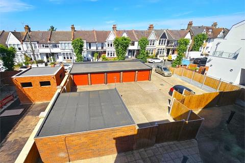 Flat 6, Southdown Court Broadway, Leigh-on-sea, SS9 1PJ