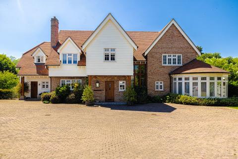 4 bedroom detached house for sale, Burnham-on-crouch CM0