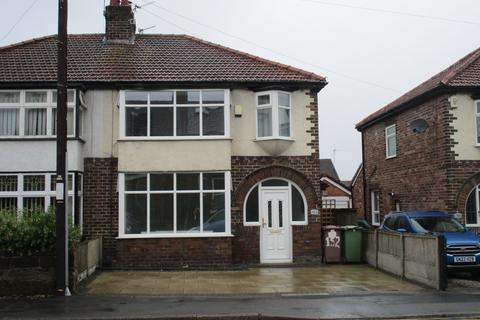 3 bedroom semi-detached house to rent, Marshalls Cross Road, St. Helens WA9