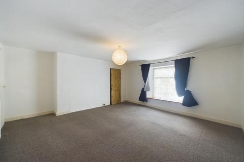 4 bedroom maisonette to rent, Brook Street, Tavistock PL19