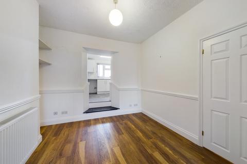 4 bedroom end of terrace house to rent, Tavistock Road, Callington PL17